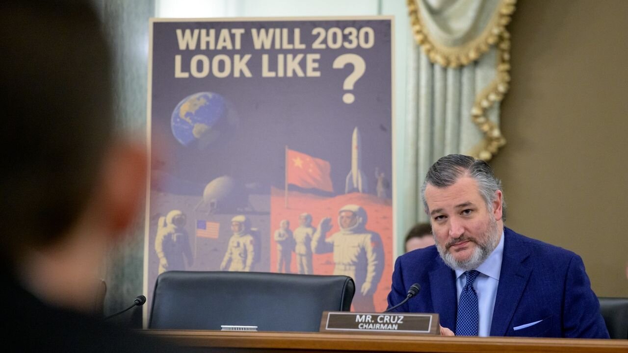  US lawmakers call for a permanent moon base. Will it ever happen? 